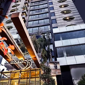 Warwick Stone 55 **** Beirut